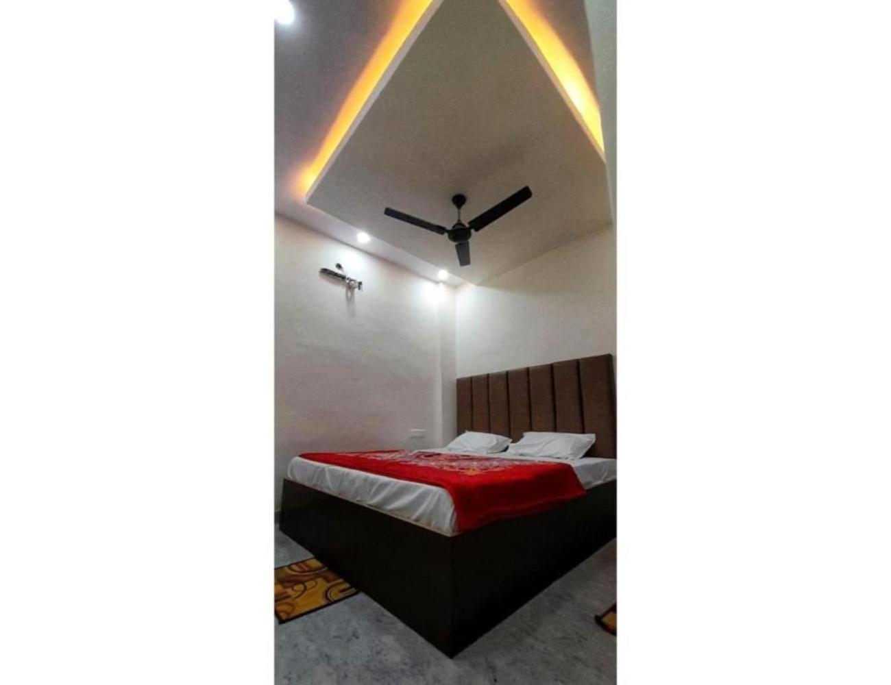 Shree Jee Guest House, Varanasi