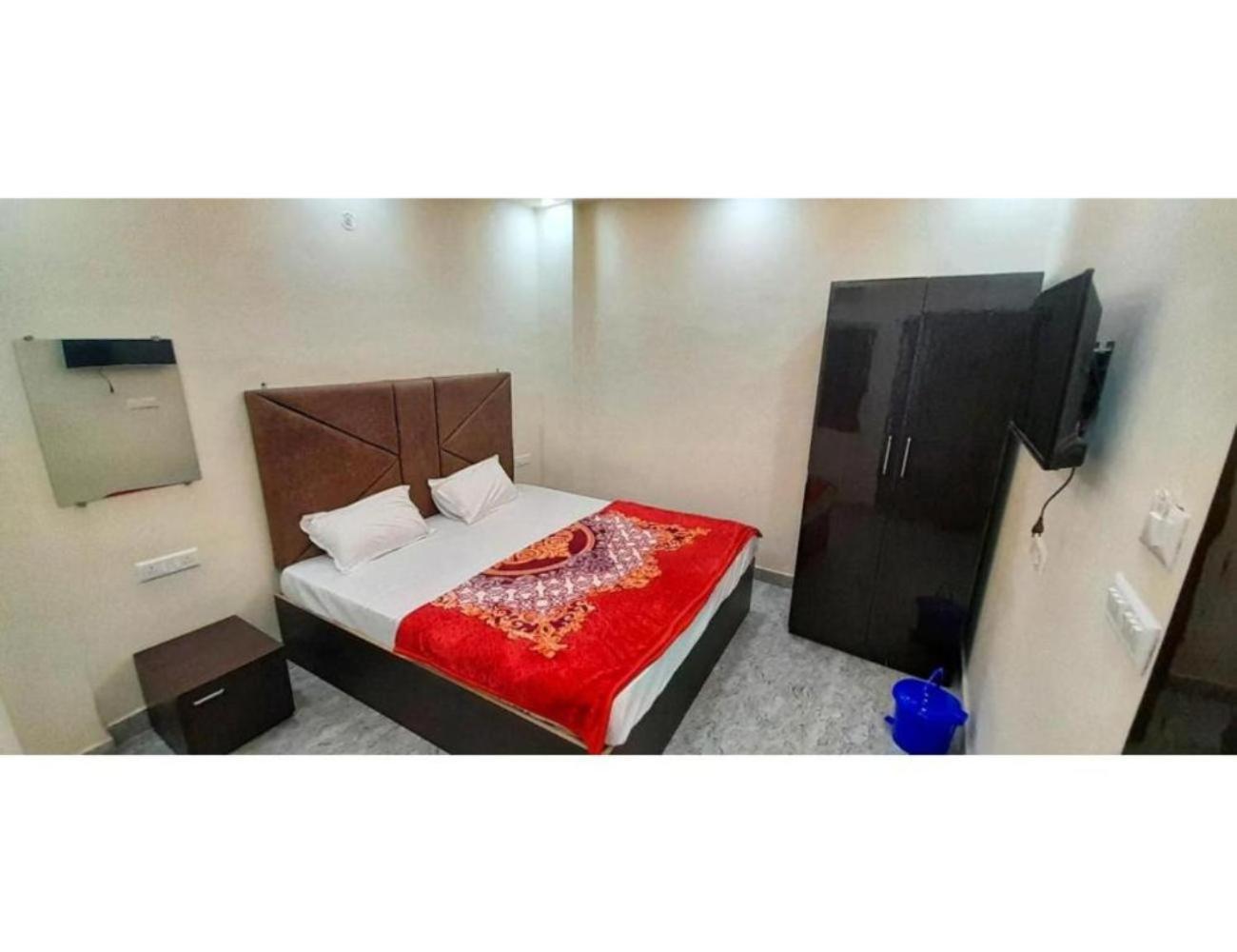 Shree Jee Guest House, Homestay