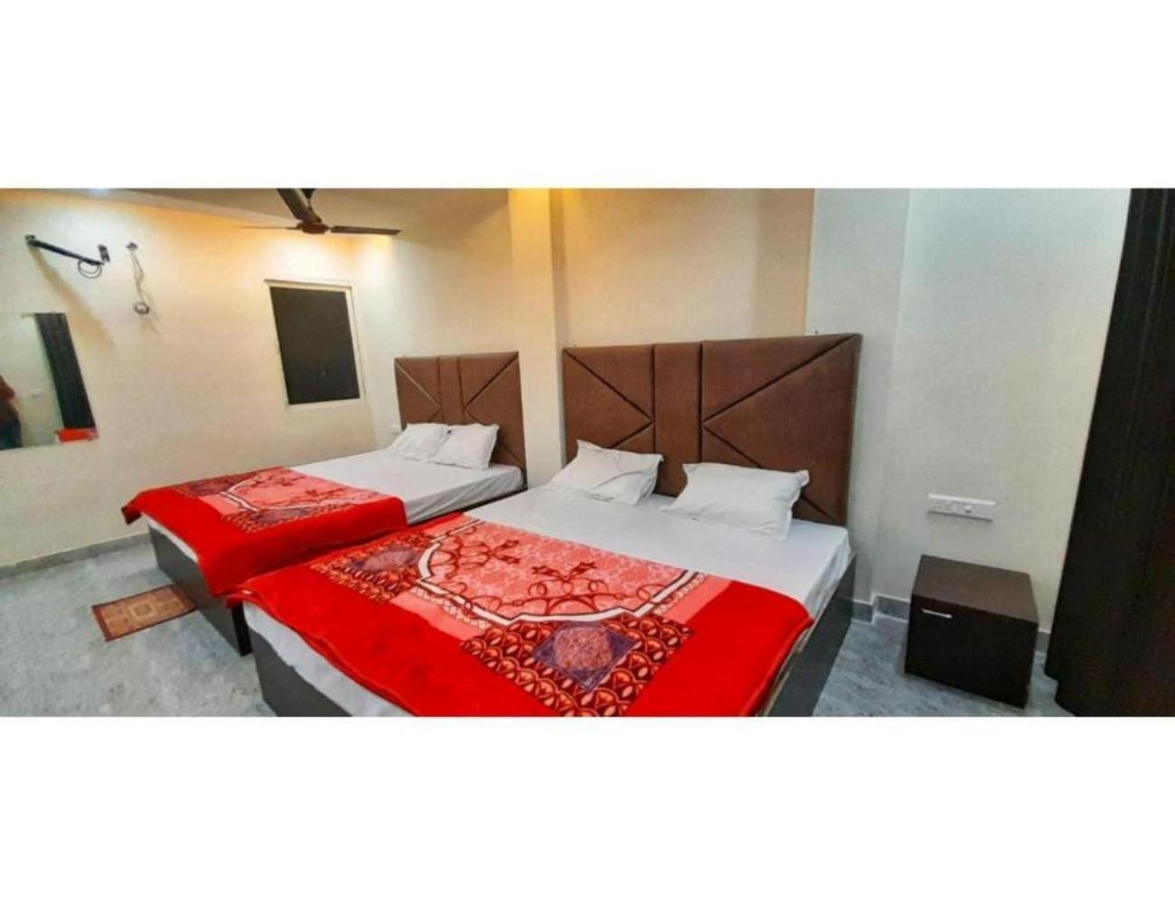 Shree Jee Guest House, Homestay Varanasi