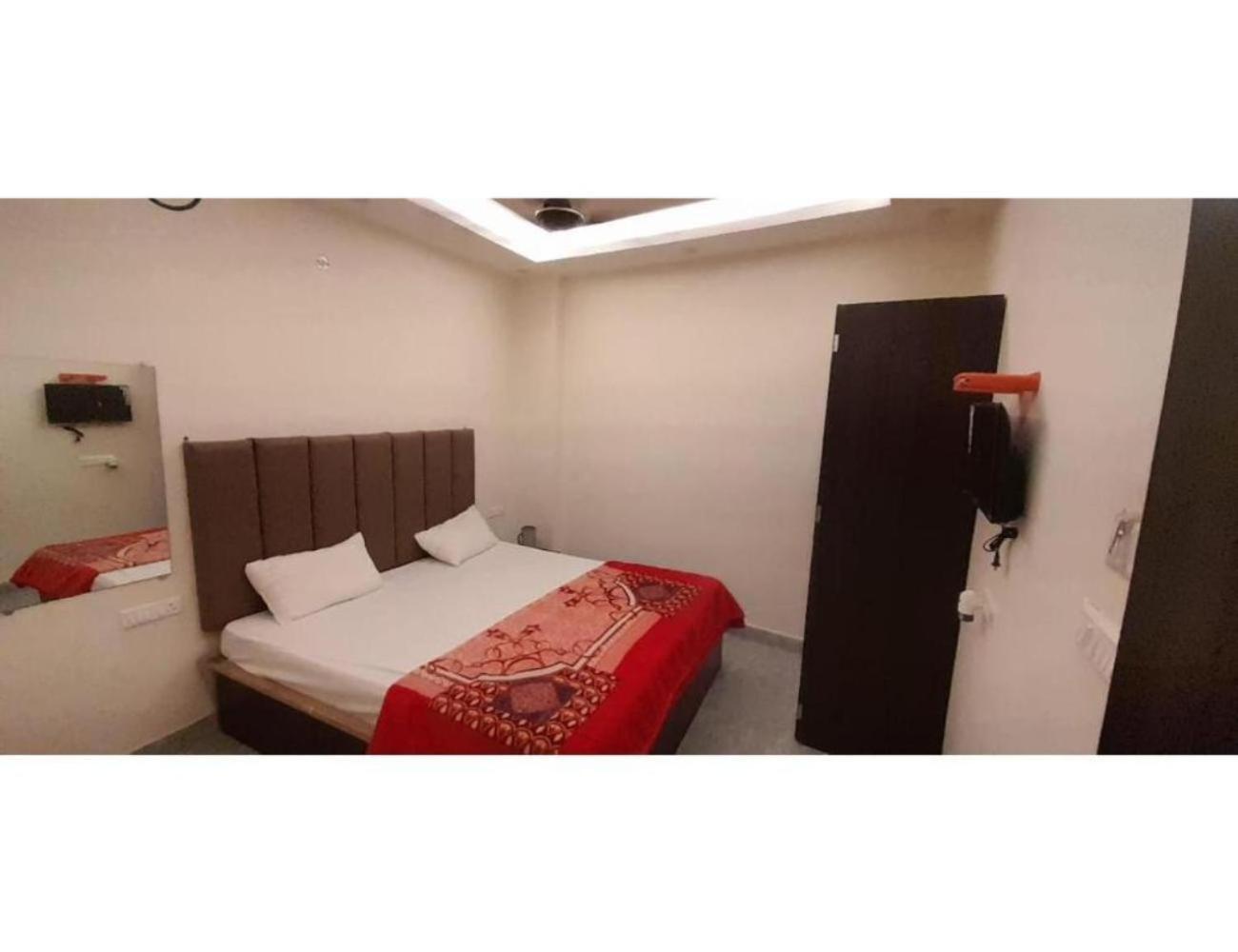 Shree Jee Guest House, Homestay *