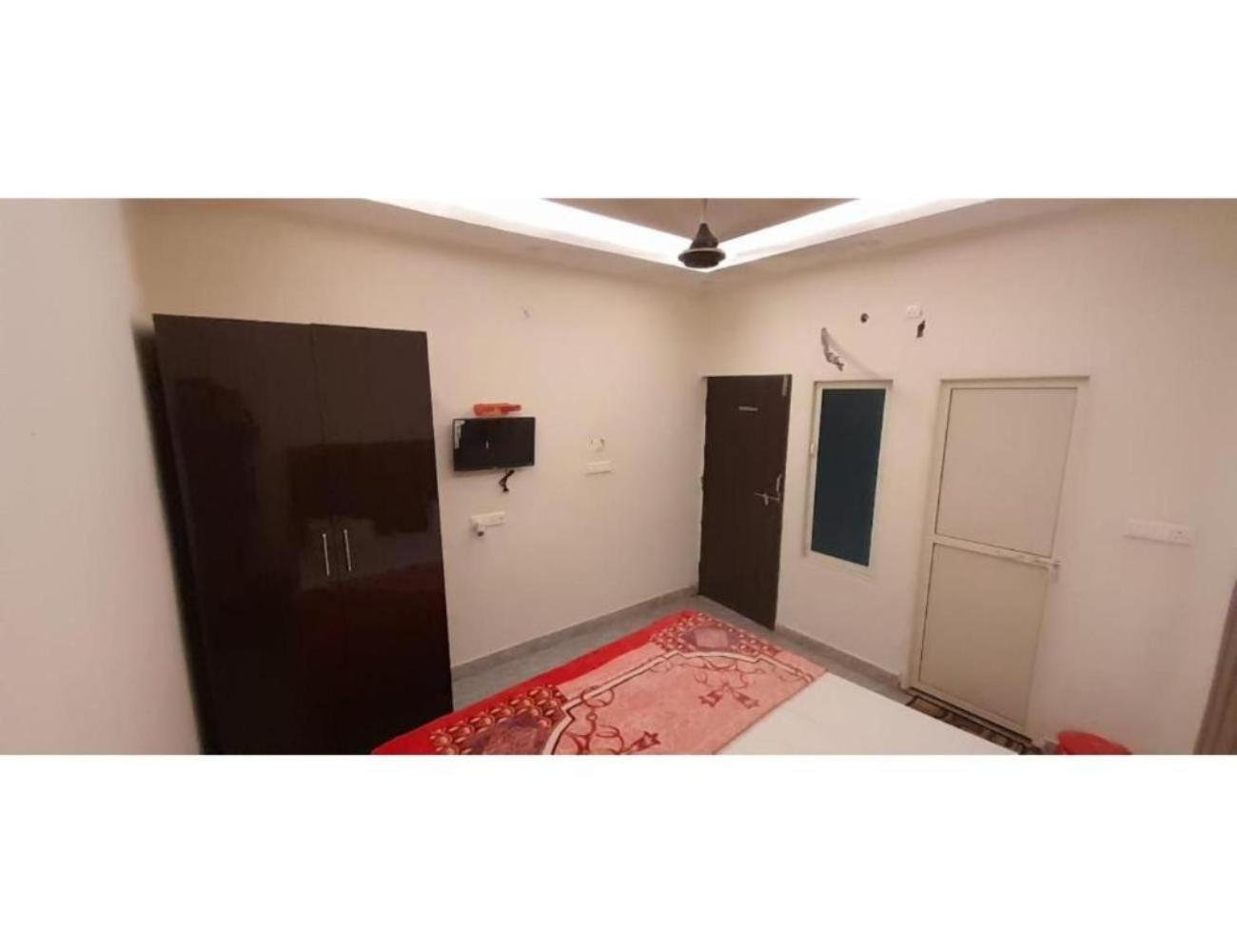 Shree Jee Guest House, * Varanasi